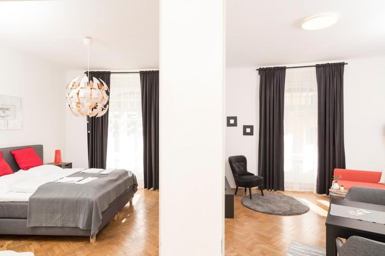 City Apartment *
